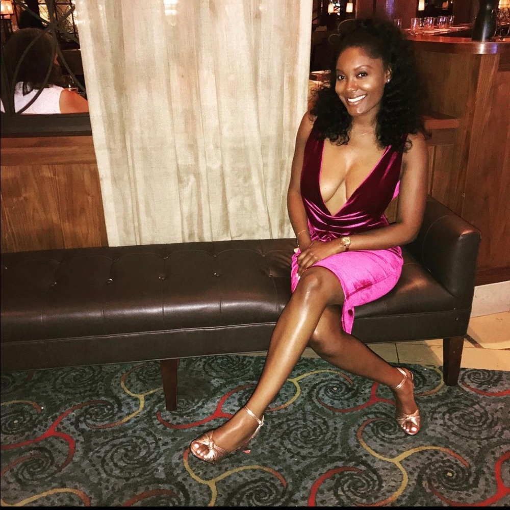 House of cb deep v velvet backless dress